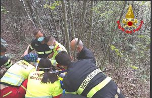 Darfo: cade sul sentiero e viene soccorsa dai Vigili del Fuoco