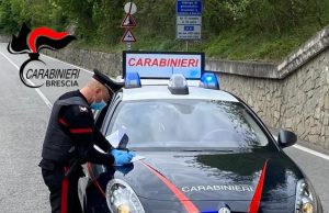 Saliva sui tetti per rubare: arrestato un minorenne a Breno