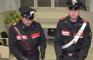 Crea mercato di spaccio con consegna a domicilio: arrestato pusher irregolare