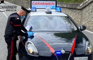 Stavano consegnando la cocaina: fermata coppia di spacciatori recidivi
