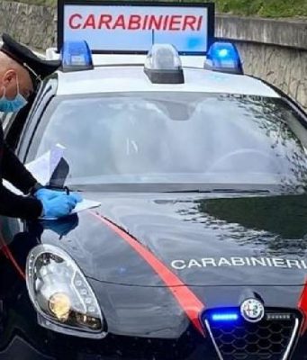 Stavano consegnando la cocaina: fermata coppia di spacciatori recidivi