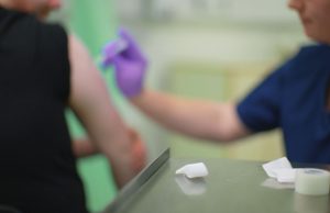 Pfizer annuncia che il suo vaccino anti-covid ha un’efficacia del 90%