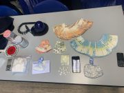 Mezzo chilo di cocaina e 10mila euro in contanti. Spacciatore in manette