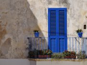 Agenzia delle Entrate: lavori visibili dalla strada per usufruire del bonus facciate