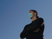 Ibra scende in campo contro il covid: “Tu non sei Zlatan, non sfidare il virus”