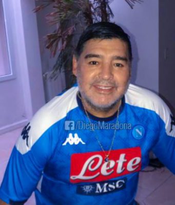 È morto Diego Armando Maradona, aveva 60 anni