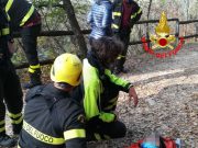 Si infortuna sul sentiero di montagna, 43enne recuperato dai Vigili del Fuoco