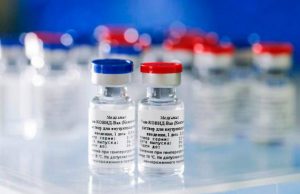 La guerra fredda del vaccino: lo Sputnik russo sarebbe efficace al 92%