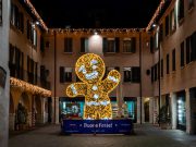 Corsia del Gambero rinasce da #Brixi, un “omino” alto sei metri