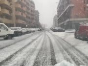 Intensa nevicata sulla città di prima mattina, situazione in miglioramento