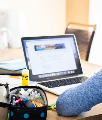 Dad, allarme degli psicologi: “Solo il 2% dei giovani italiani riferisce di provare gioia o allegria”