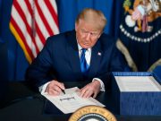 Usa: si moltiplicano gli appelli al 25mo emendamento per destituire Trump