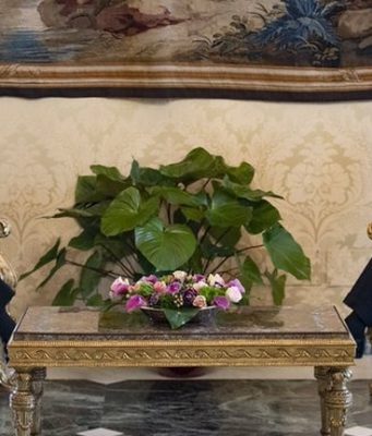 Draghi accetta l’incarico con riserva: “vincere la pandemia e rilanciare il Paese”. Le prime parole