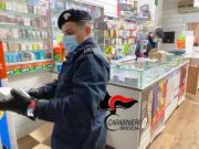 Carte di credito clonate, permessi di soggiorno falsi e reddito di cittadinanza. Nove arresti