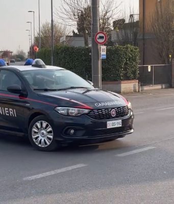 Violenta l’amichetta 13enne del figliastro. Arrestato in flagranza di reato, 32enne, finisce a Canton Mombello