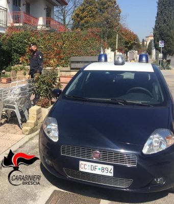 Prendono a pugni i baristi perché non gli servono da bere. Ma erano oltre l’orario consentito dal Dpcm