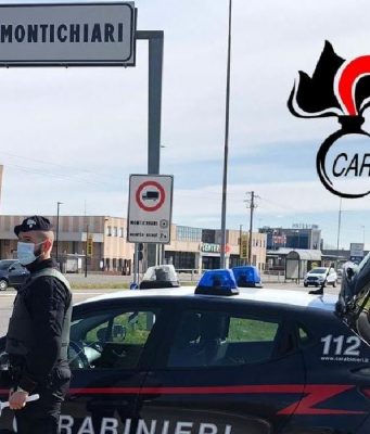 Ammassati a fare lezione in 28, pioggia di multe all’autoscuola