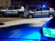 Serrande abbassate ma parcheggio pieno, pranzo illegale al ristorante