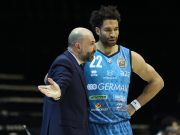Sprofondo Brescia: Sassari espugna il PalaLeonessa 94-82