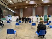 Il primo giorno dell’Hub in fiera: 1100 vaccinati, 8 linee in funzione, due lievi malori post vaccino