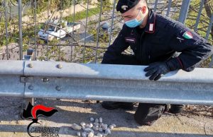 Lanci di pietre dal cavalcavia della tangenziale, nessuna conseguenza grave