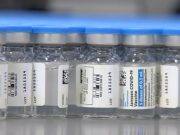 Vaccino: in un mese quasi tre milioni di dosi in Lombardia