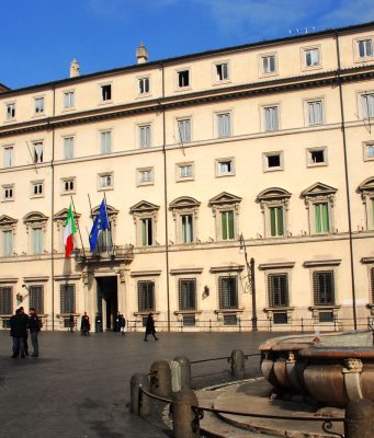 Coprifuoco, in zona gialla da domani spostato alle 23