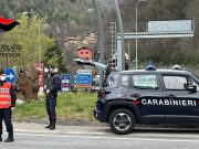Folle inseguimento in Val Camonica, scappa perché è senza patente