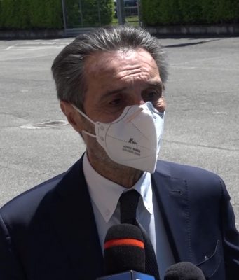 Fontana: “Tutelare le persone che hanno fatto il vaccino”