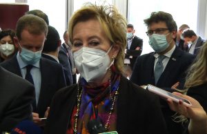 Vaccinazioni in vacanza. L’idea piace a Letizia Moratti