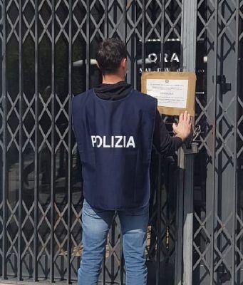 Licenza sospesa per il bar della rissa di sabato sera