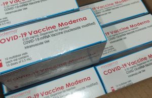 Moderna: i test confermano l’efficacia contro Omicron