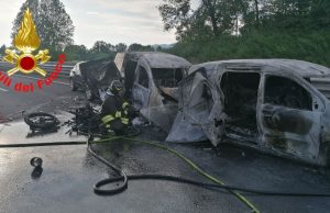 Maxi incidente in A4, 7 auto coinvolte, 1 si è incendiata. 5 feriti in codice giallo