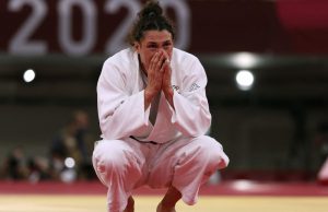 Olimpiadi: lacrime per la Bellandi eliminata, bene De Gennaro nella canoa