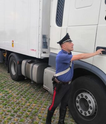 4 clandestini in un conteiner provenienti dalla Serbia bloccati a Bassano Bresciano