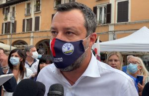 Salvini a Brescia per la prima volta annuncia “mi vaccinerò ad agosto”