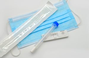 Aumento contagi e ricoveri, Fontana: “Non sono preoccupato”