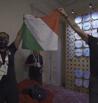 Olimpiadi, altri 2 ori. E a casa Italia si canta l’inno