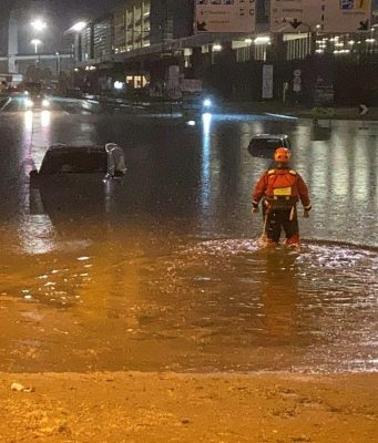Nubifragio a Malpensa, Vigili del Fuoco salvano 30 persone bloccate in auto