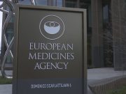 Ema, nessuna urgenza per terza dose, priorità è vaccinare chi manca