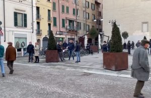 La Lombardia si sveglia bianca. Un passaggio simbolico