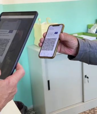 Green pass obbligatorio per pubblici e privati da metà ottobre