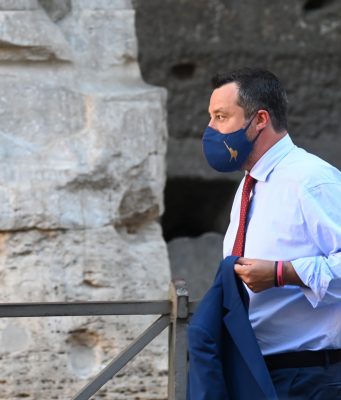 Tensione nella maggioranza sul green pass