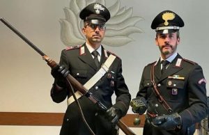 A caccia di frodo con richiamo illegale, scoperto dai Carabinieri