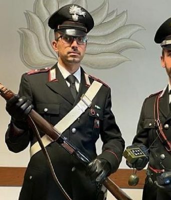 A caccia di frodo con richiamo illegale, scoperto dai Carabinieri
