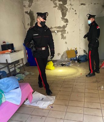 Darfo: al parco con la droga, arrestate due persone