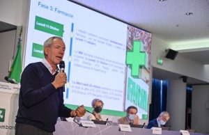 Terza dose: da domani via alle prenotazioni per over 40