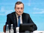 Terza dose, green pass ridotto e tamponi. Le ipotesi per evitare la quarta ondata