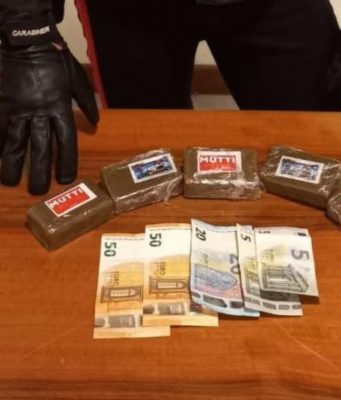 Tre arresti e due denunce in una notte di controlli