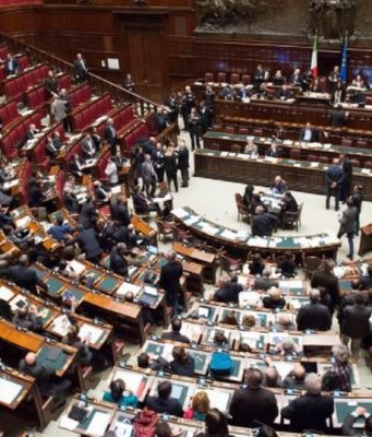 Manovra: arriva il sì della Camera, è legge